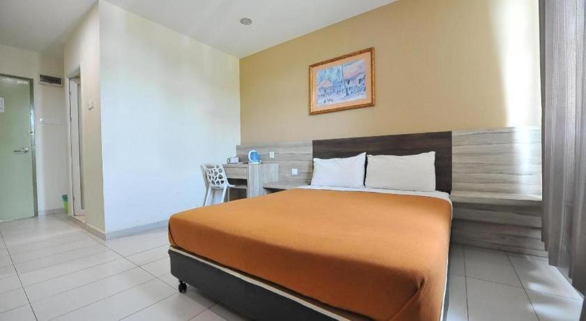 Hotel Suria Malaqa Malacca Exterior photo